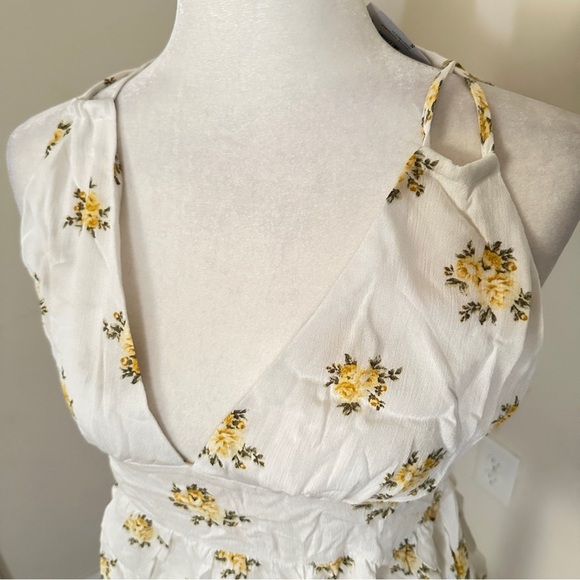 Forever 21 Yellow Floral Peplum Top – Size Small (NWT) - Picture 3 of 8